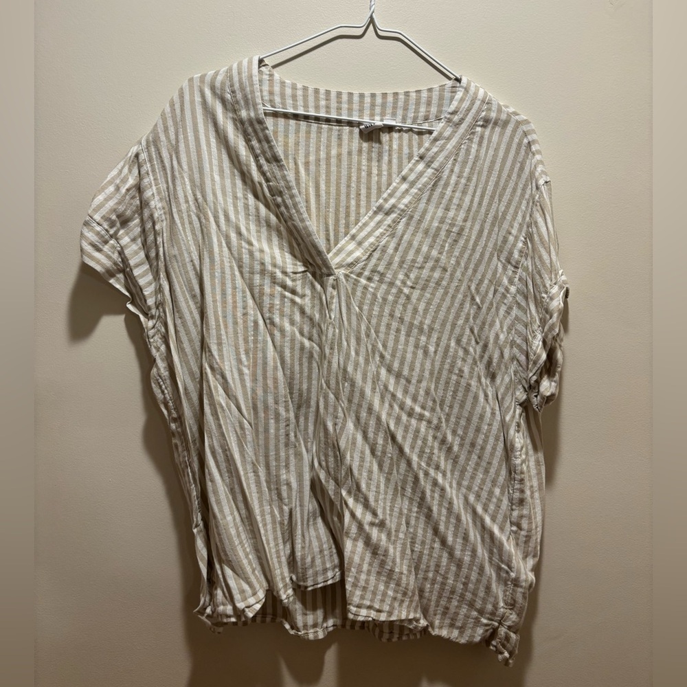Gap striped shirt